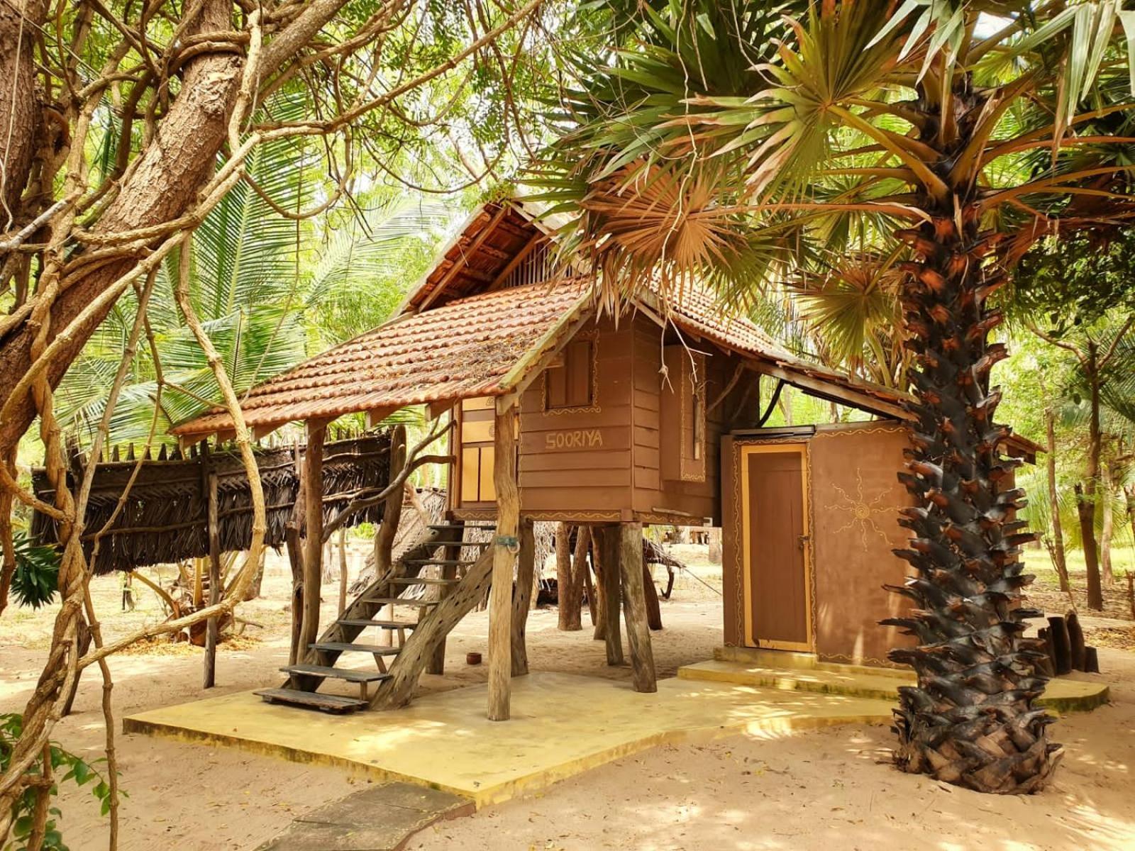 Light House Beach Hut Komari Dış mekan fotoğraf